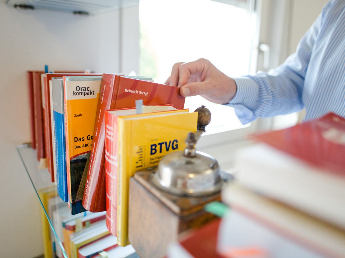 Bücherregal, Meine Immobilie ! :: Foto @ Karin Bergmann